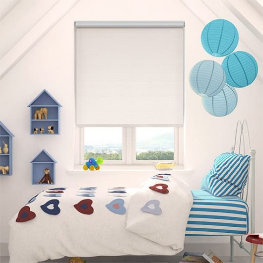 choices-penrith-chalk-36-roller-blind-1